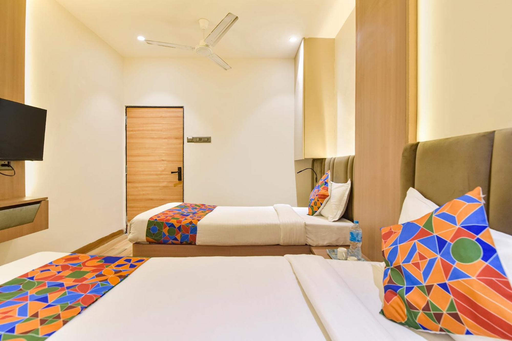 Fabhotel Kesar Индор Екстериор снимка