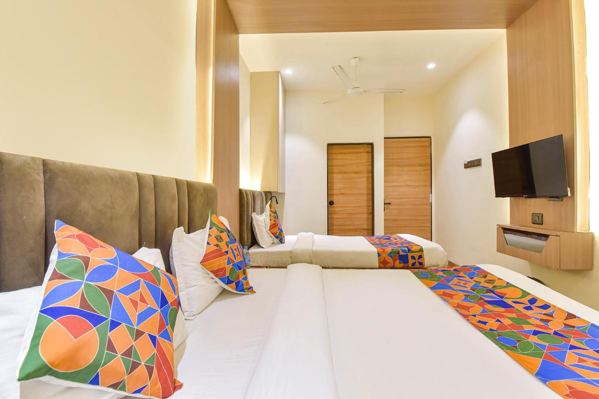 Fabhotel Kesar Индор Екстериор снимка